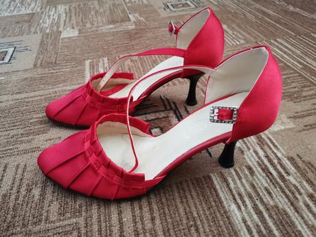 Saténové lodičky, 36