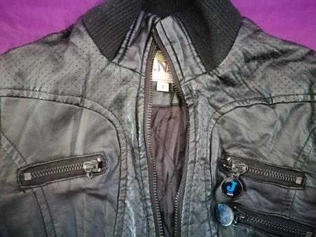 Koženková bunda, 128