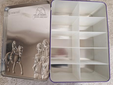 Schleich zberatelsky kufrik,