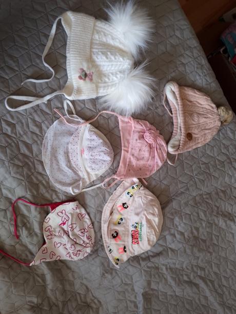 Čiapka-mix značiek, 