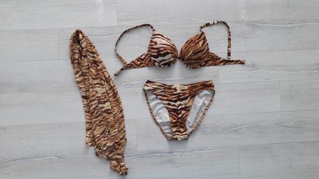 Plavky tiger a šatka,