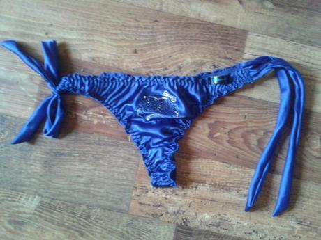 Nohavicky_nenosené, reserved,s