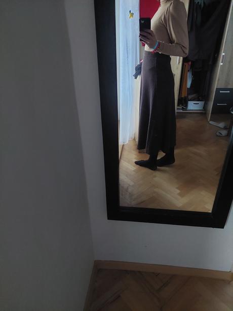 Áčková sukňa, reserved,s