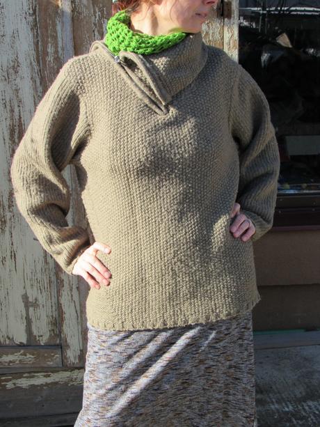 Krásne jednoduchý vlnený sveter, l