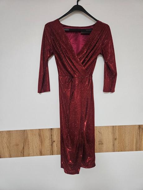 Lesklé šaty, s