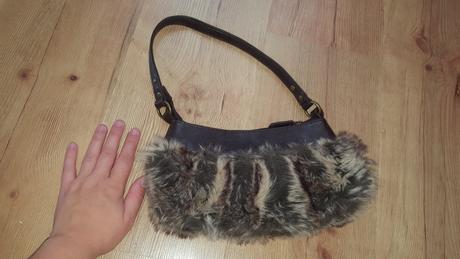 Kožušinová malá kabelka, 