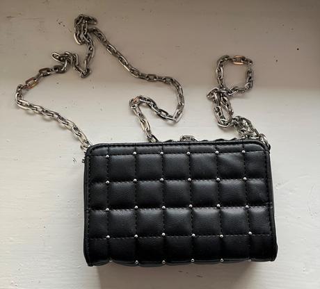 Malá kabelka, bershka