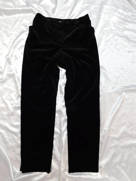 Luxusne kvalitne damske zamatove nohavice, 40