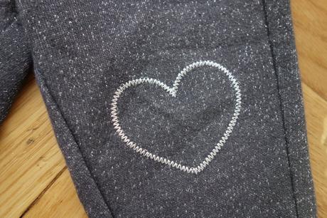 Trblietkavé tepláky, c&a,80