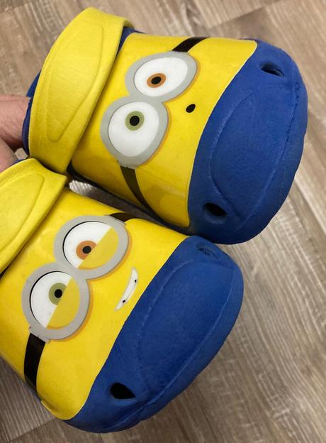 Šľapky/croksy mimóň, pepco,26