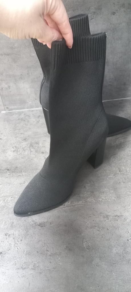 Čižmy na stĺpiku, 39