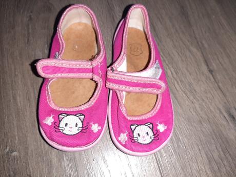 Papučky, roháčan,22