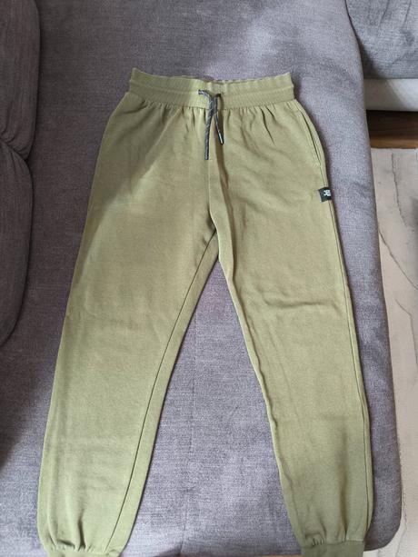 Tepláky 13-14rokov, f&f,164