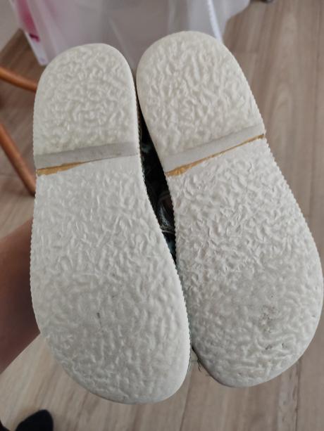 Papučky, manik,32