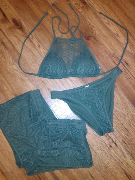 Plavkový trojkomplet, amisu,s