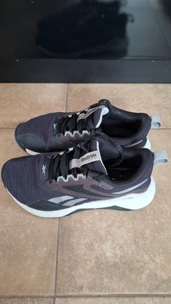 Tenisky reebok, champion,37