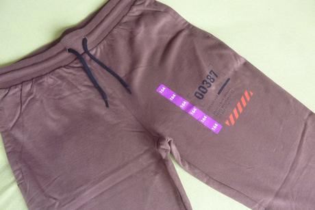 Pekné, hnedé, tepláky v.164, 164