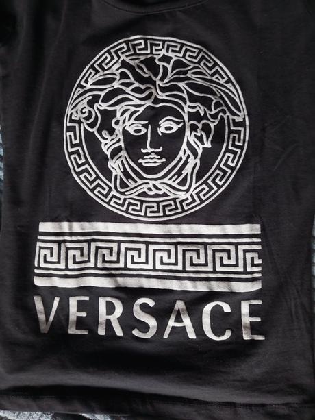 Sukňa a tricko, versace,s