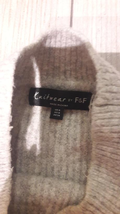 Kvalitny svetrik alebo šaty - 36, f&f,36