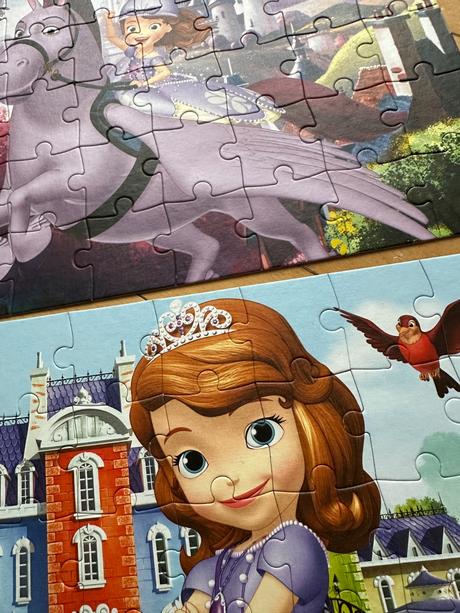 Puzzle sofia prvá 2obrázky za 4eur,