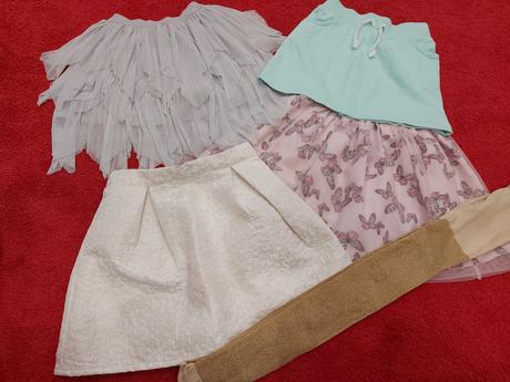 Béžovo zlatá sukňa + 3 sukne grátis, 116