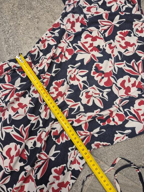 Formálne dlhé šaty s prestrihmi, esmara,s