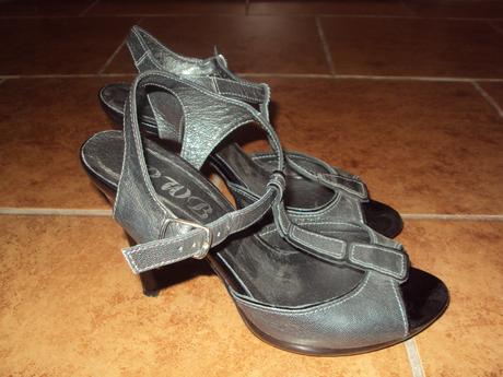 Sandálky, 37