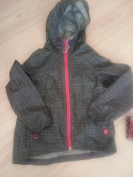 Prechodná turisticka bundička decathlon 116, decathlon,116