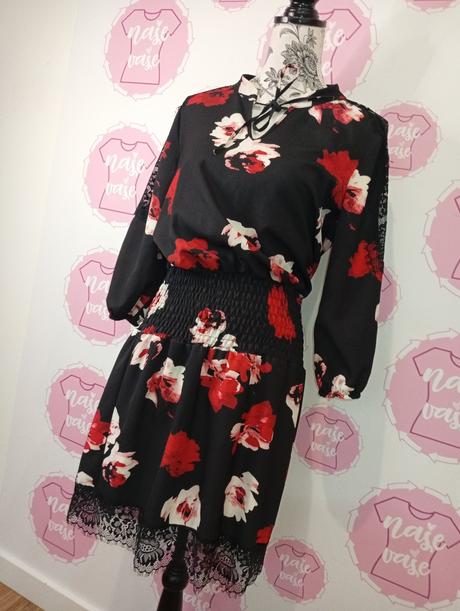 Latino šaty s čipkou, m