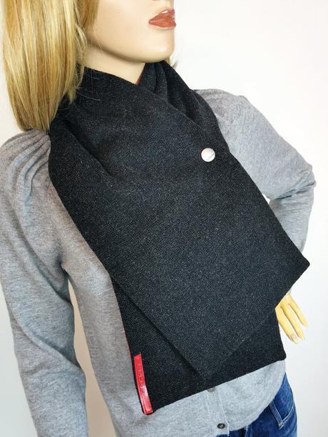 Praktický obojstranný šál,