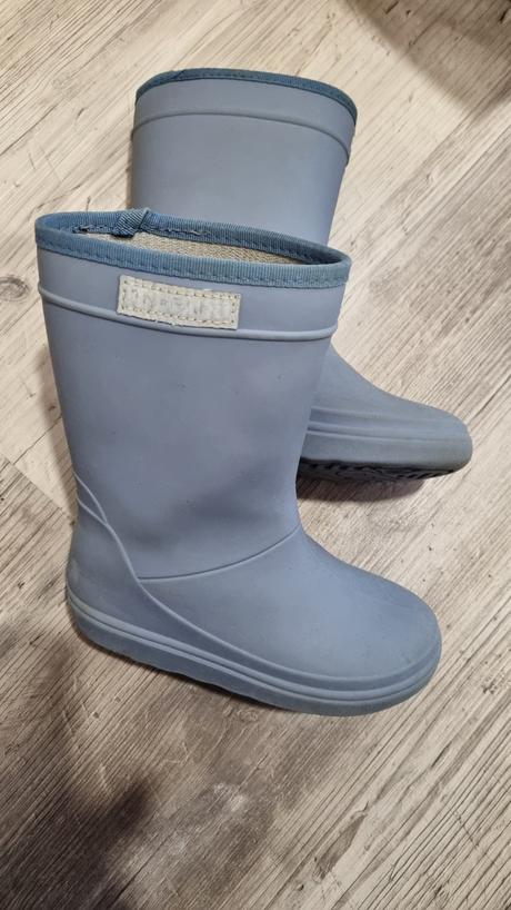 Enfant nezateplené 25, en fant,25