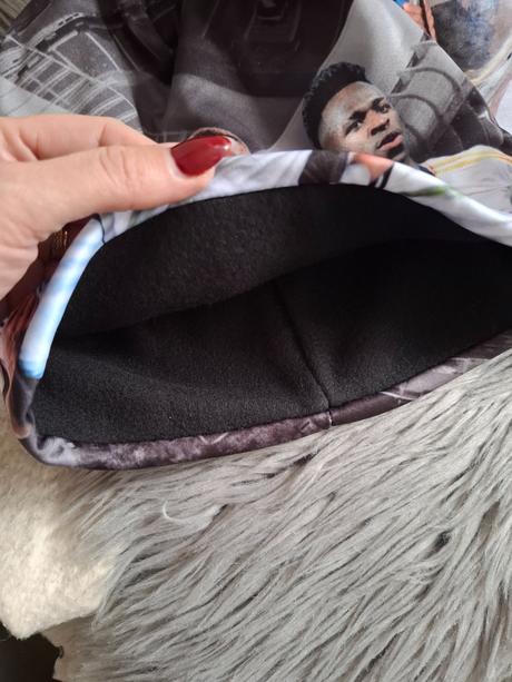 Zimná čiapka a nakrcnik ronaldo,