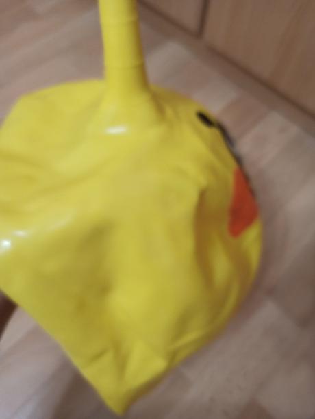 Skakacia lopta včielka,