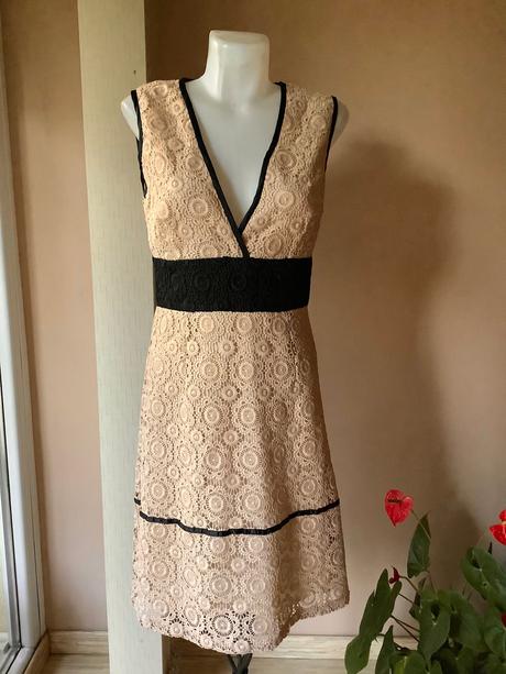 Krásne krajkové šaty lawrence grey/666, s