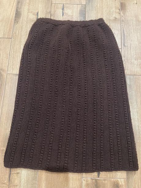 Hnedá vlnená sukňa na zimu, l