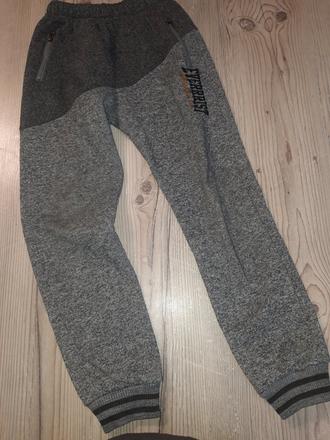 Hrubé chlapčenské tepláky, 158