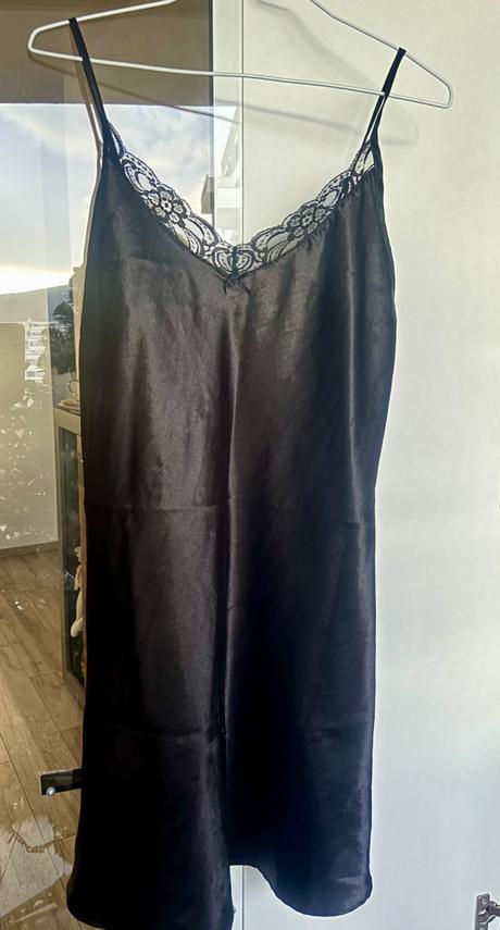 Nočná saténová košieľka s čipkou, f&f,s