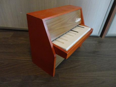 Klavír - retro hračka, 