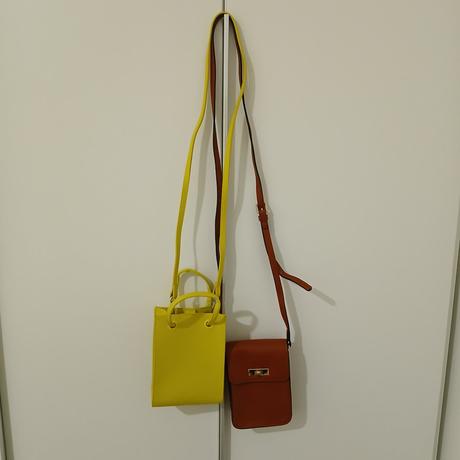 2x malé crossbody kabelky, stradivarius