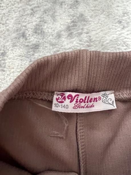 Legíny široké, 146