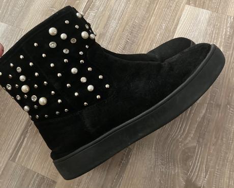 Krásne dámske členkové čižmičky s perličkami, 39