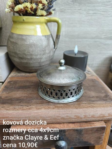 Kovová dozicka značky clayre eef,