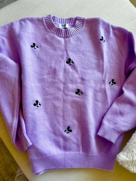 Fialový svetrík s mickey mouse, m