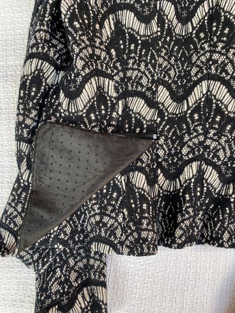 Čiernobiely elegantný kabátik, s