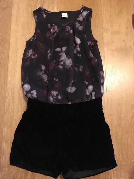 Krasny raz obleceny komplet, lindex,122