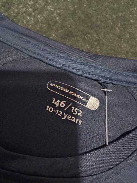 Fukcne tricko 146/152 anything is possible, s