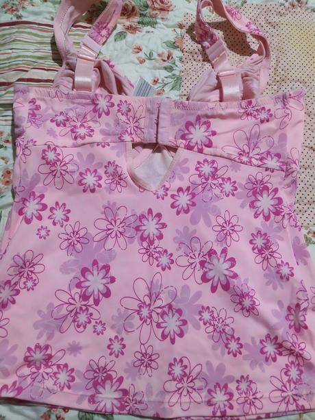 Horný diel plaviek, 36