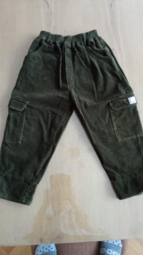 Menčestrové nohavice, 122