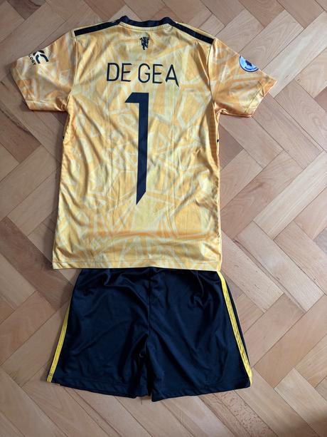 Brankársky set manchester united (158/164), 158