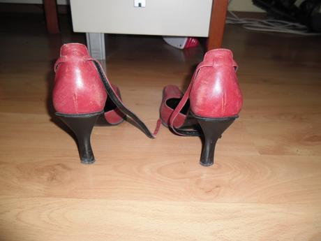 Červené topánky, 38